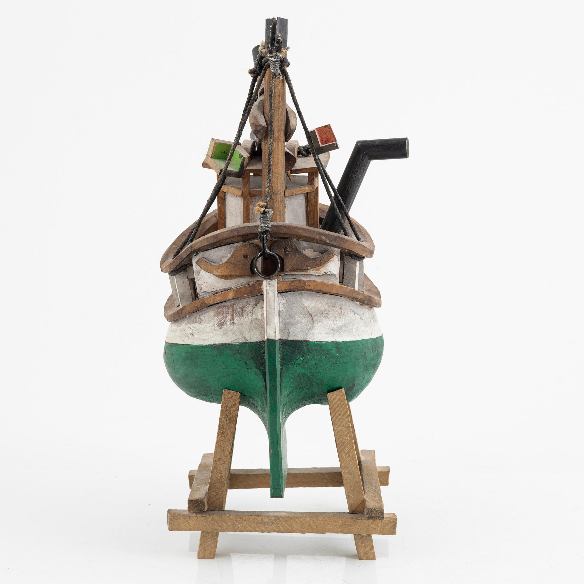 Bengt Lundin, skulptur, bemålat trä/blandteknik.