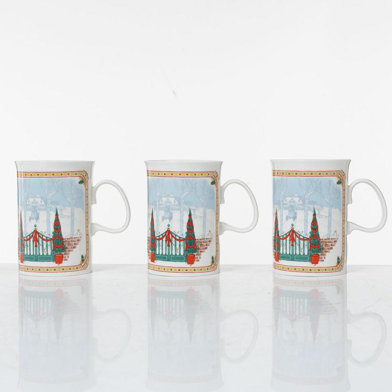 Gucci, A set of six vintage christmas mugs.