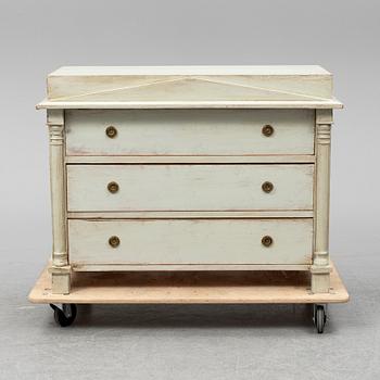 A mid 19th Century chest of drawers, Karl Johan.