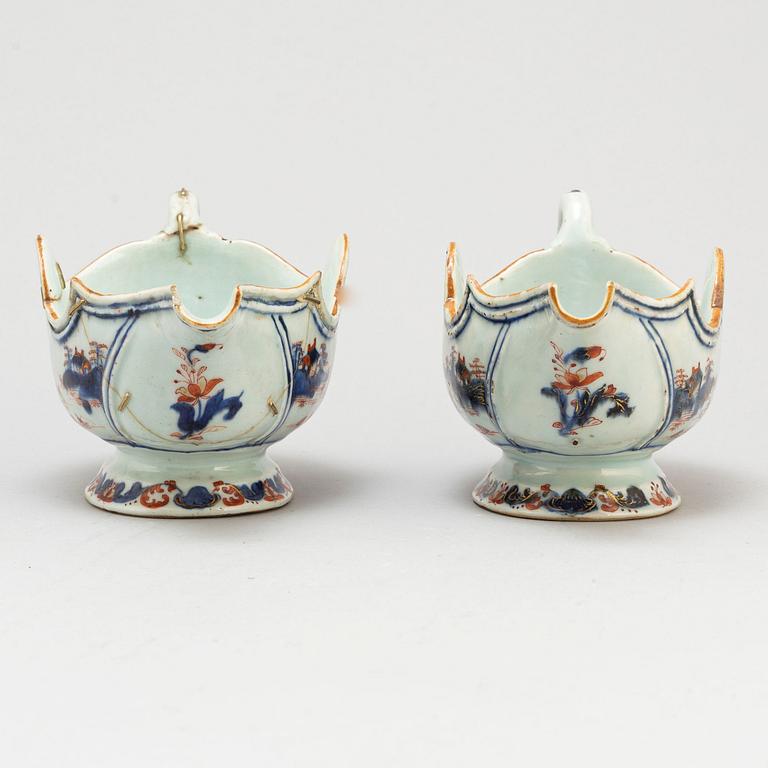 SÅSSNIPOR, 2 st, kompaniporslin. Qingdynastin, Qianlong (1736-95).