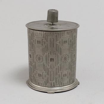 BOX WITH COVER, pewter, Swedish Grace, 1920s / 30s.