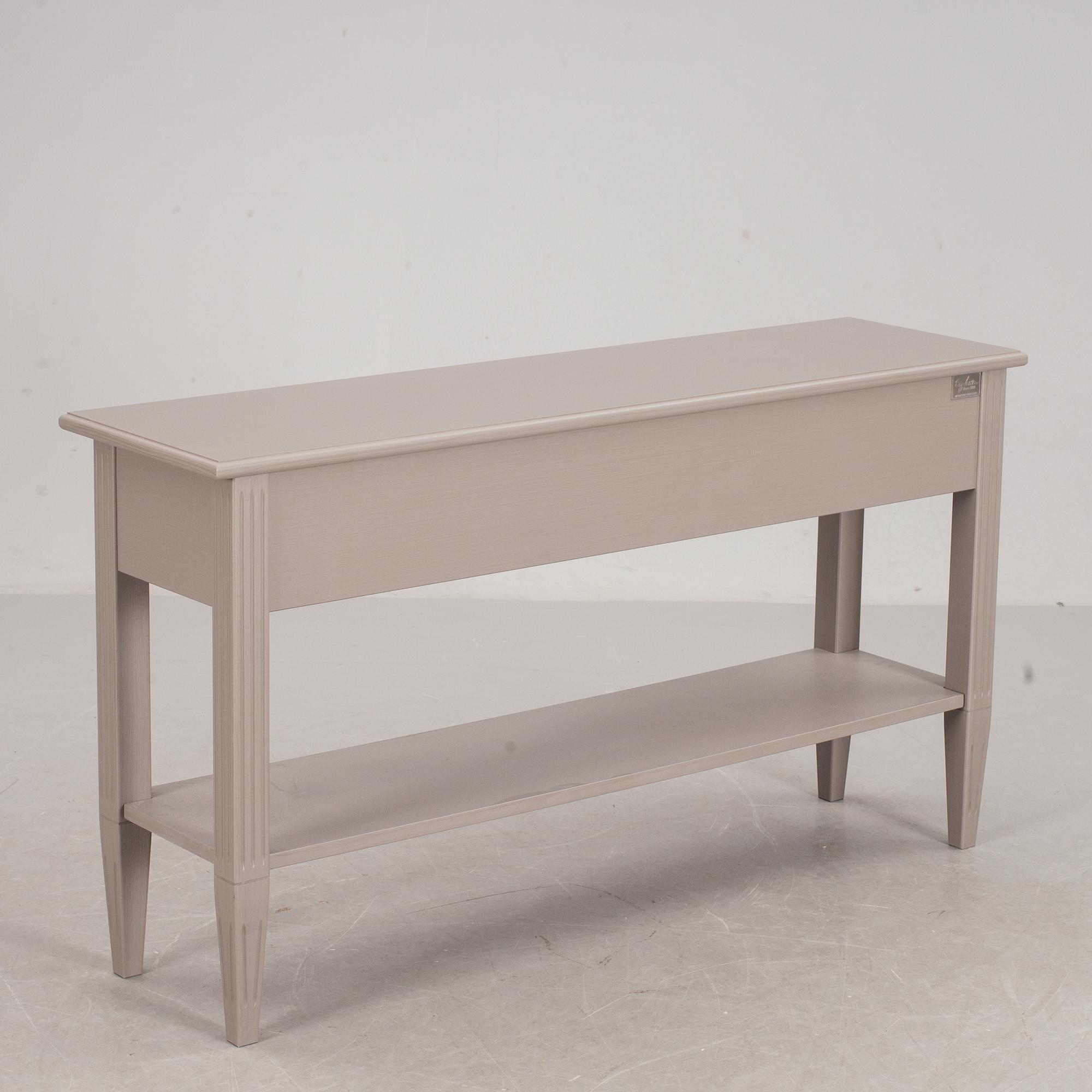 SIDEBOARD, Englessons möbler, modern tillverkning.