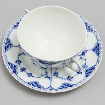 A 25-pieces porcelain 'Musselmalet' service from Royal Copenhagen.
