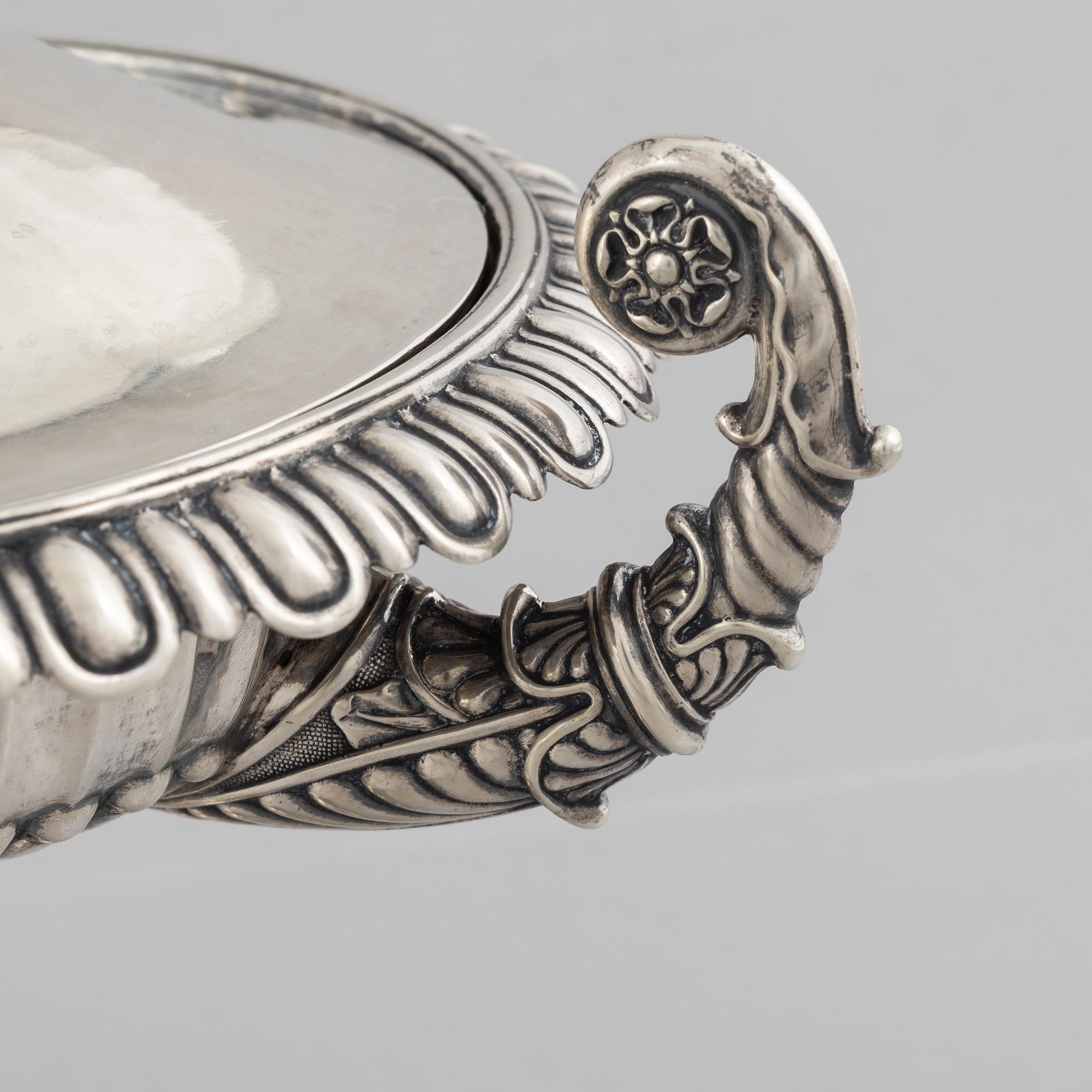 A Swedish silver sugarbowl, marks of Adolf Zethelius, Stockholm 1834.
