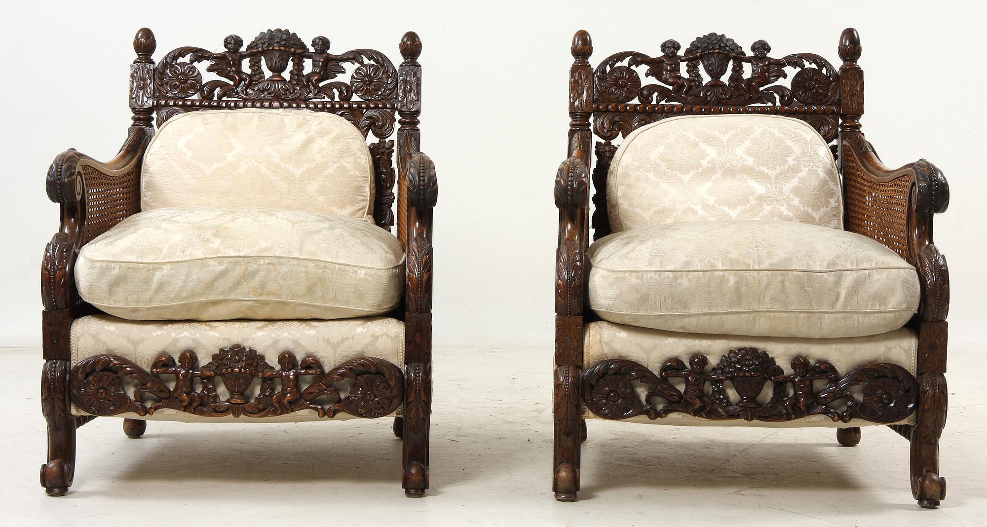 SOFFA, samt FÅTÖLJER, ett par, Barockstil, 1900-talets första hälft.