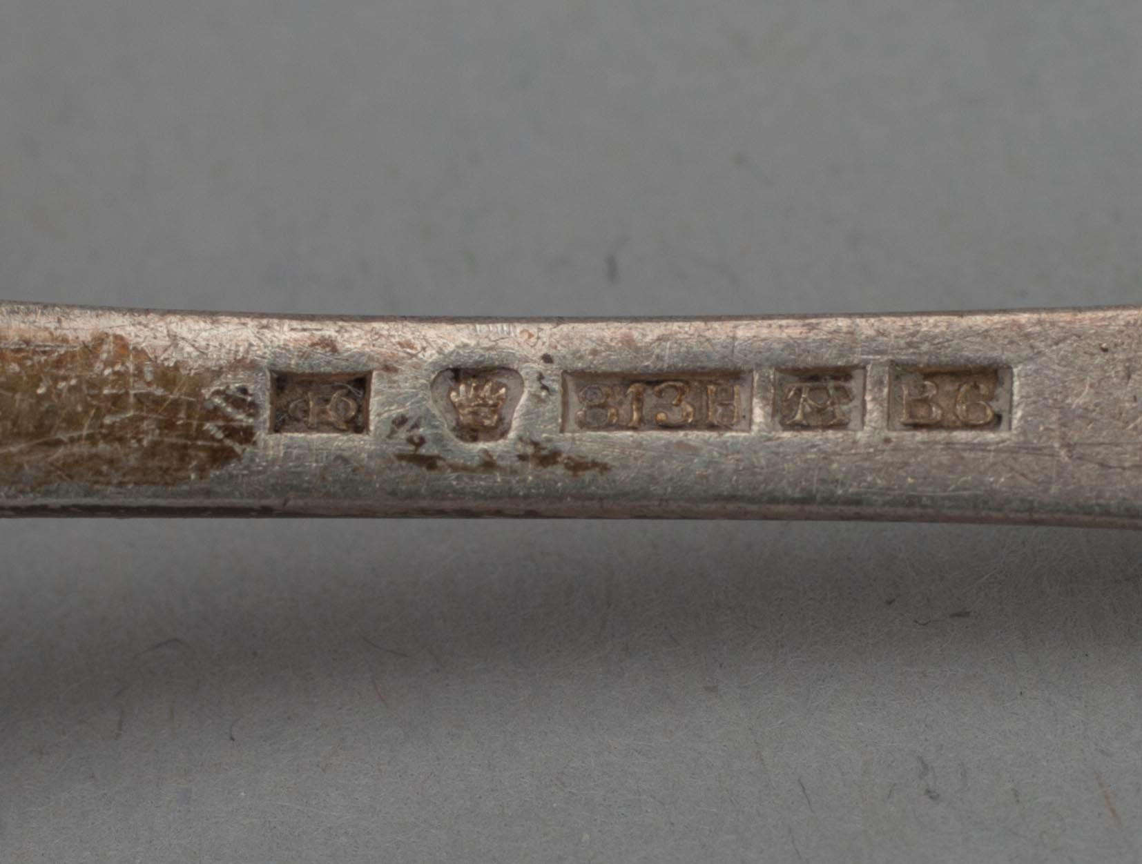 PARTI SILVER, 12 skedar och 3 sockertänger. 800 - 813 silver. Finland, Ryssland 1853 - 1966. Vikt 310 g.