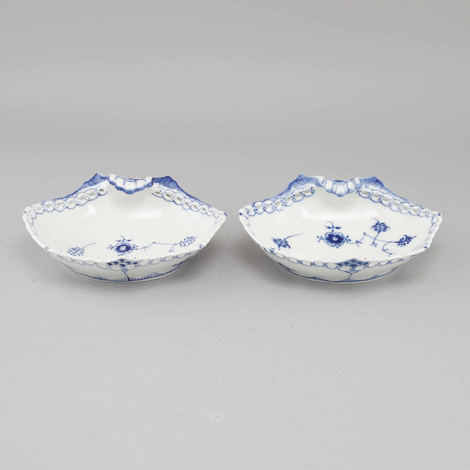 A pair of porcelain serving dished by Royal Copenhagen from the second half of the 20th century.