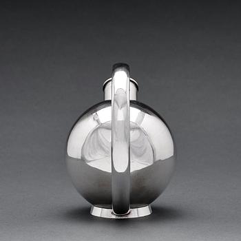 Sylvia Stave, a 830/1000 silver cocktailshaker, probably 1930's, maker's mark PV.