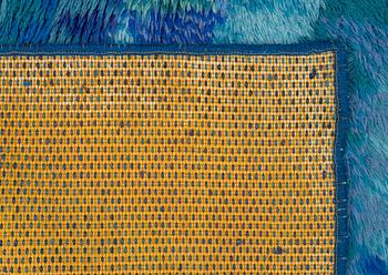 Marjatta Metsovaara, ryarug, "Simpukka", approx. 167 x 134 cm.