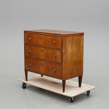 BYRÅ, sengustaviansk stil, 1900-talets början.
