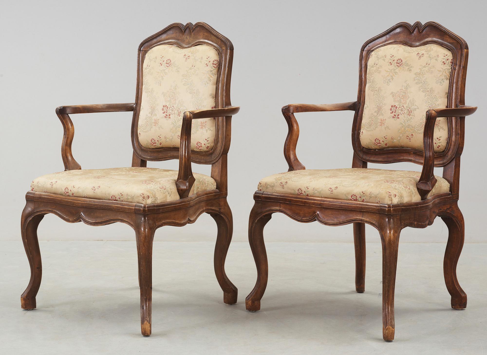 KARMSTOLAR, ett par, mahogny, Europa, nyrokoko, 1800/1900-tal.