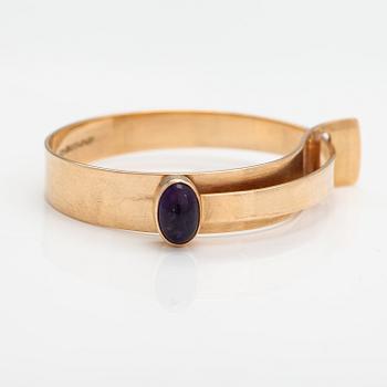 Elis Kauppi, A 14K gold and amethyst bracelet. Kupittaan kulta, Turku 1960.