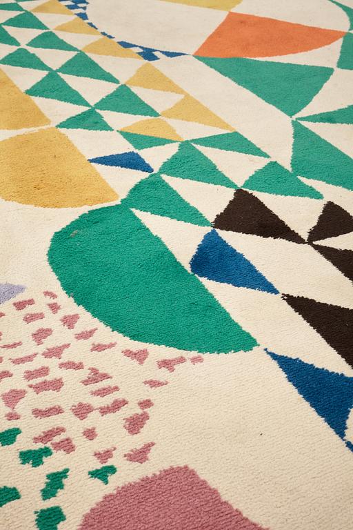 Josef Frank, A CARPET, "Bows", tufted, ca 371,5 x 246,5 cm, design by Josef Frank, Almedahls.