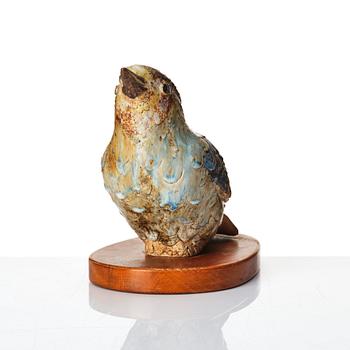 Tyra Lundgren, a stoneware sculpture of a bird, Sweden mid 20th century.