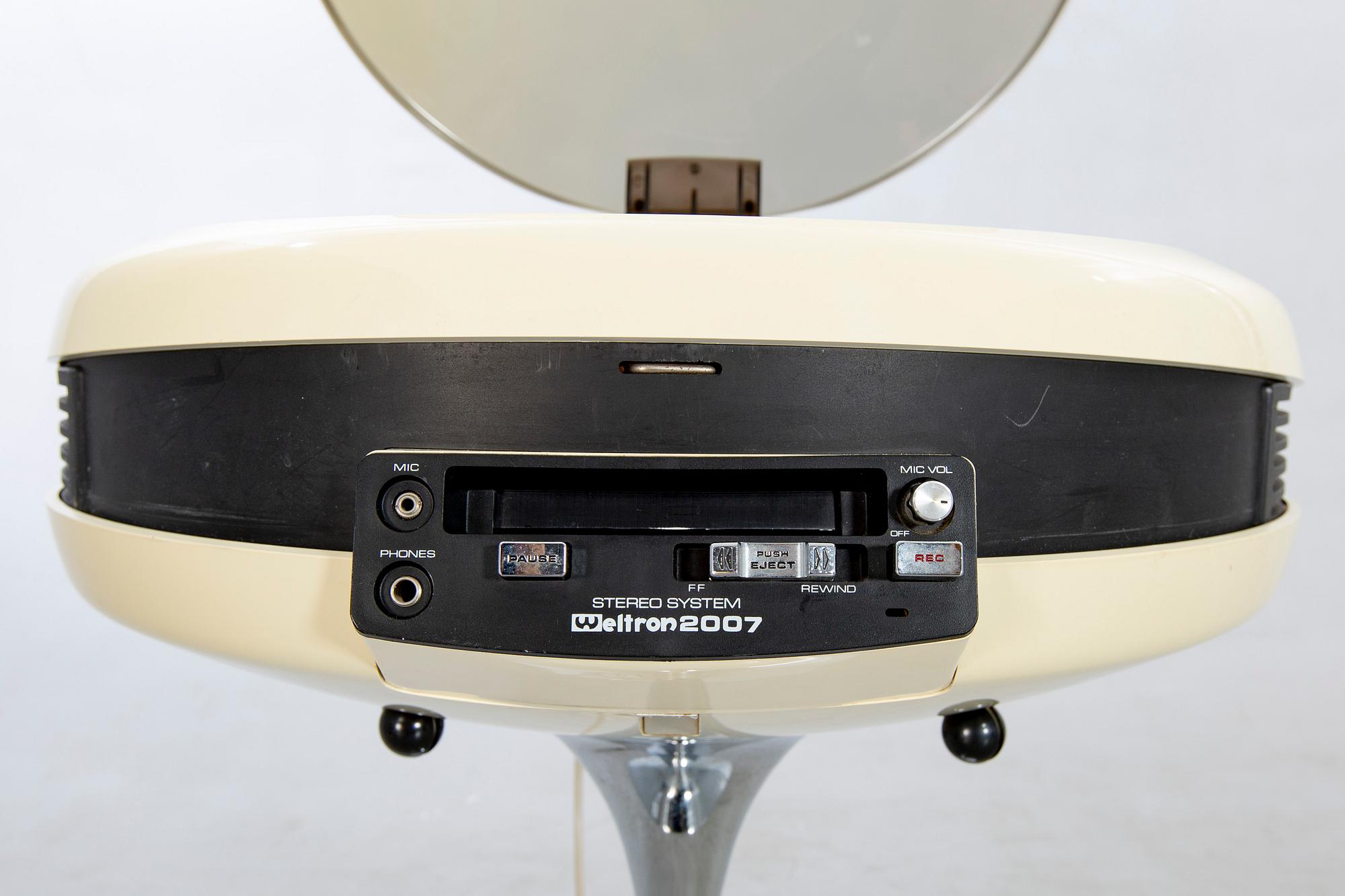 Weltron, 2007 A stereo system, circa 1972.
