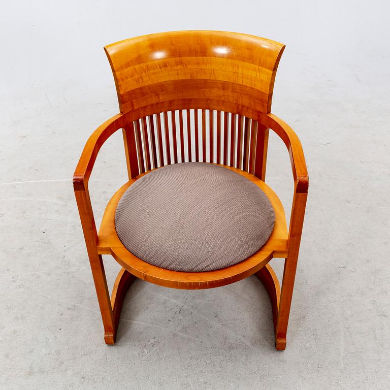 Frank Lloyd Wright, karmstol, modellnummer 606 "Barrel", Cassina.