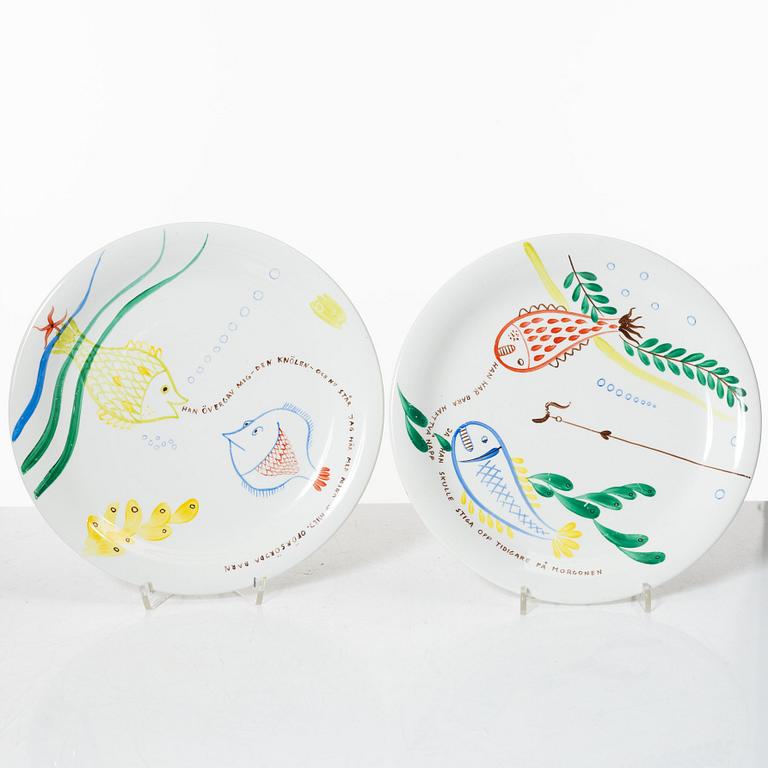 Stig Lindberg, five 'Löja' plates, Gustavsberg.