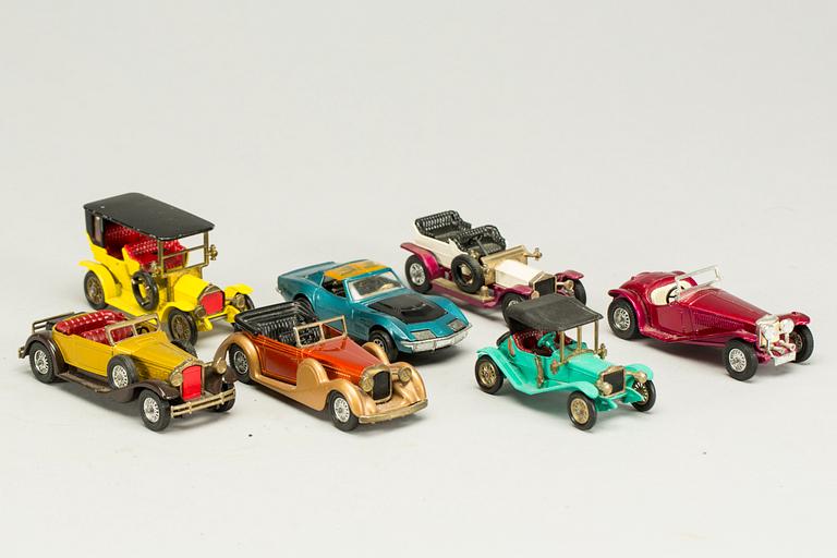 LEKSAKSBILAR, 7 st. Matchbox och Corgi Toys 1960/70-tal.