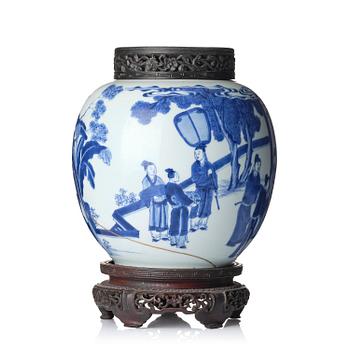 Urna, porslin. Qingdynastin, Kangxi (1662-1722).