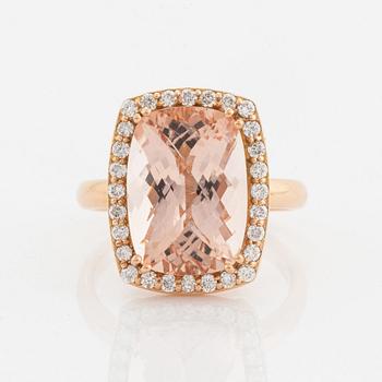 Morganite and brilliant-cut cocktail ring.