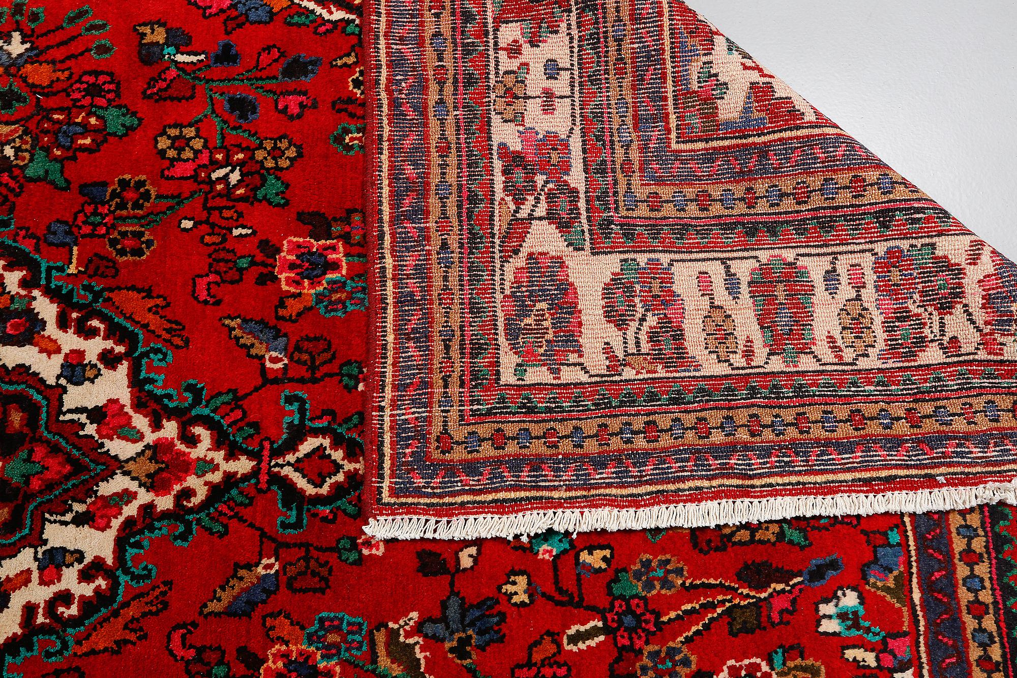 MATTA, Hamadan, old. Ca 310x205 cm.