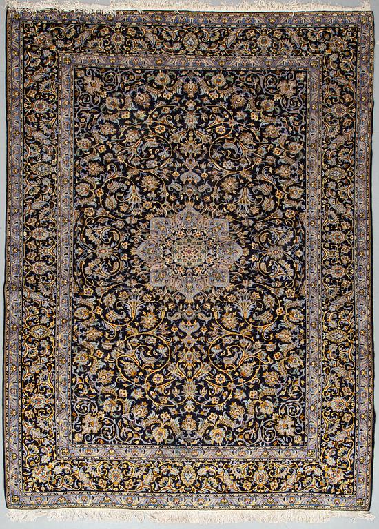 A CARPET, Kashan, ca 406 x 295 cm.