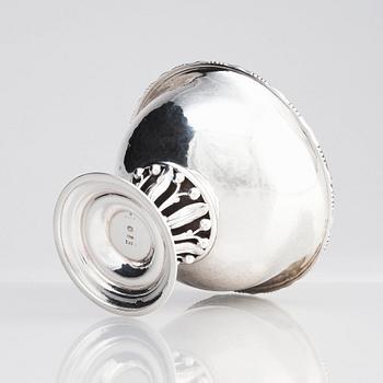Georg Jensen, skål på fot, Köpenhamn ca 1919-1924, sterling silver, design nr 180B, svenska importstämplar GAB F.