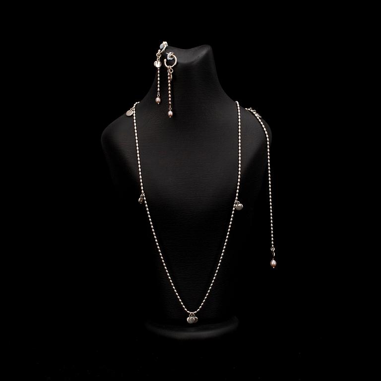 HÄNGSMYCKE samt ÖRHÄNG, "Linnea Borealis", sterling silver, Kirsti Doukas, Kalevala Koru, Helsingfors 2000-tal.