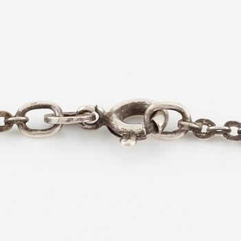 Tapio Wirkkala, hänge "Äpple", sterlingsilver, Kultakeskus, Tavastehus 1976, med kedja silver.