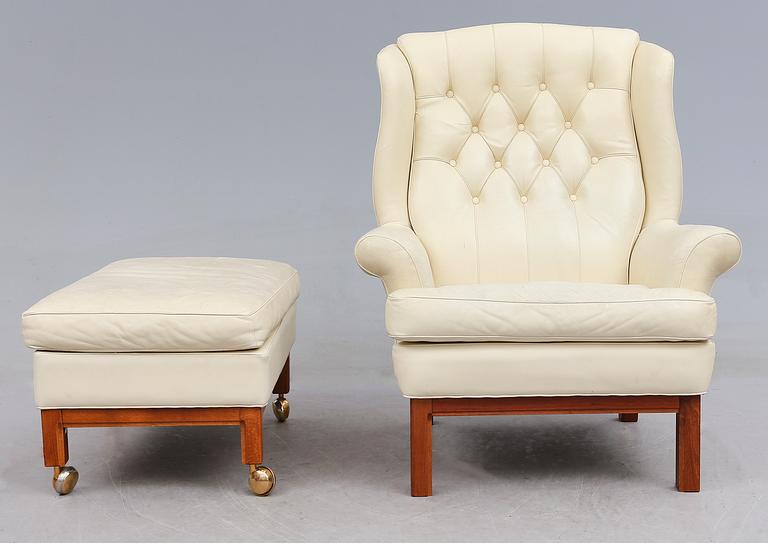 FÅTÖLJ MED FOTPALL, Norells, 1900-talets andra hälft.