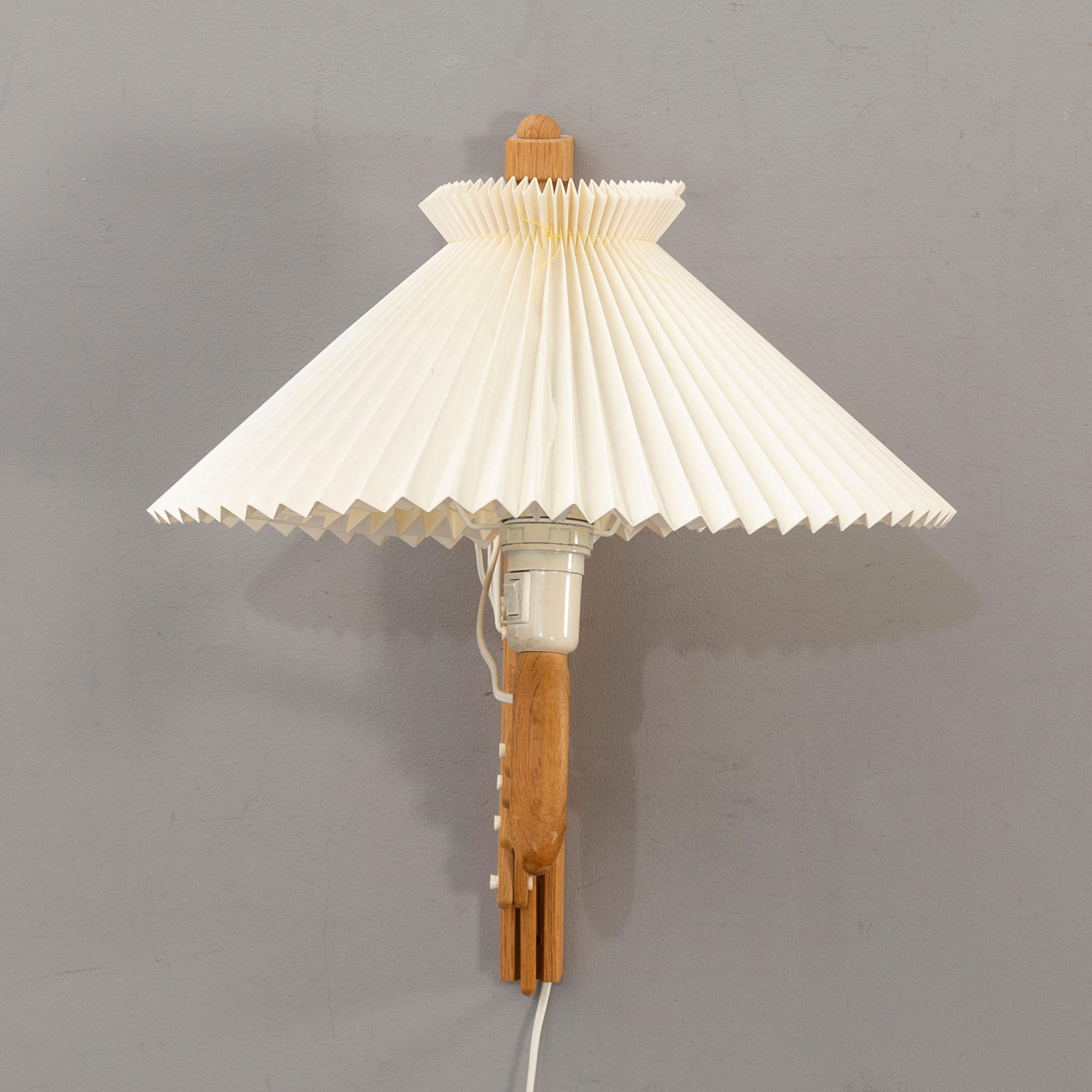 An Erik Hansen wall lamp "Saxelampe" for le klint Denmark later part of the 20th century.