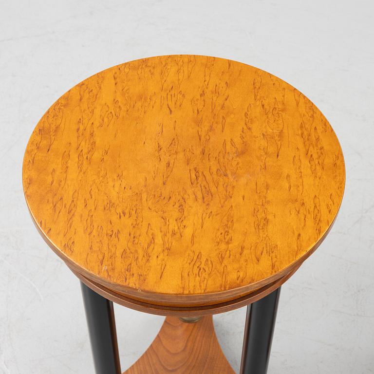 Lampbord, ett par, Empirestil, 1900-talets senare del.