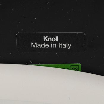 Eero Saarinen, soffbord, "Tulip", Knoll International.