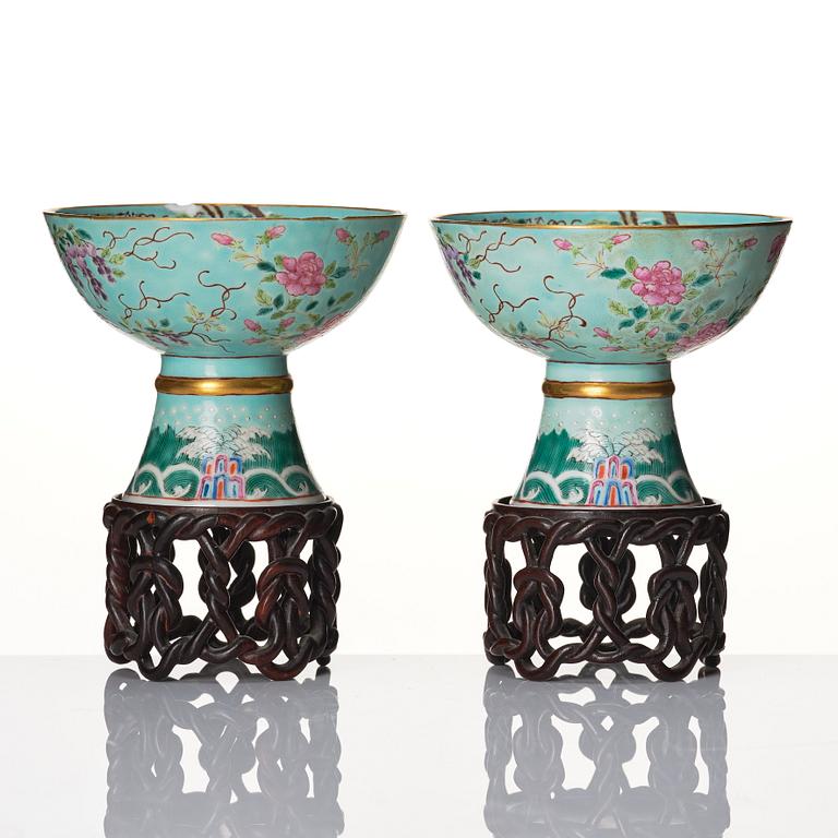 A pair of Chinese stemcups, with the mark of dowager empress Ci Xi, Dayazhai, late Qing dynasty.