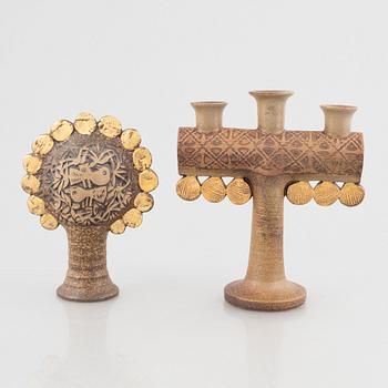 Lisa Larson, figurin, "Guldträd" och ljusstake, "Medaljong", stengods, Gustavsberg.