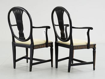 KARMSTOLAR, ett par, gustaviansk stil. 1800-tal.