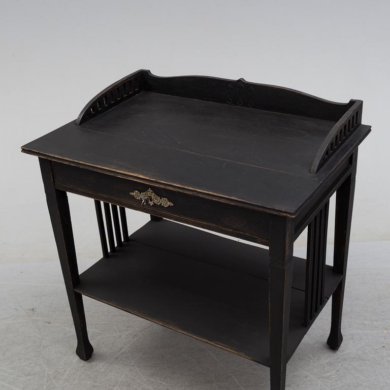 An early 20th century table.