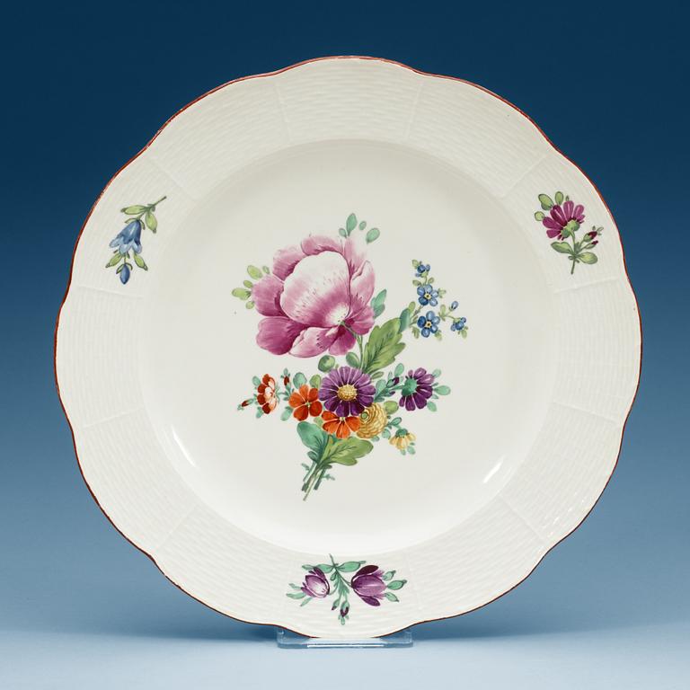 A matched set of eight Russian dinner plates, Imperial porcelianmanufactory, St Petersburg, 18th Century.