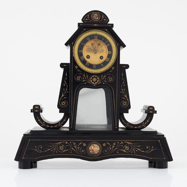 A mantel clock, probably France. Second half of the 19th Century.