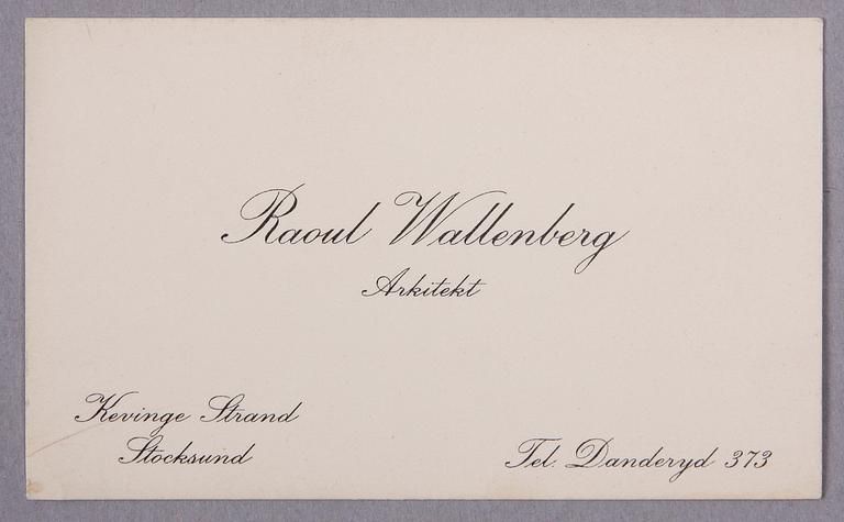 JULKORT SAMT VISITKORT/CHRISTMAS CARD AND BUSINESS CARD, med Raoul Wallenbergs autograf.