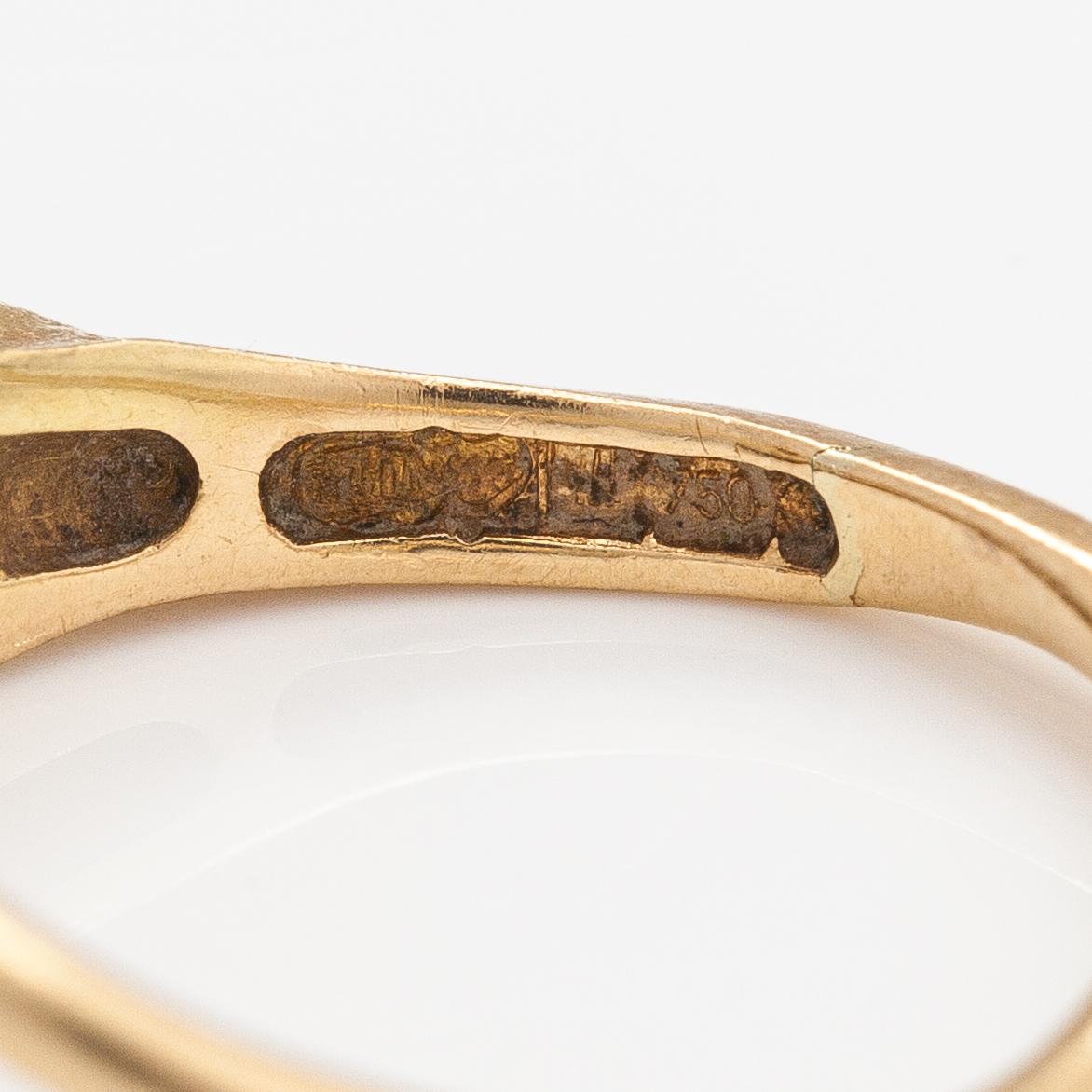 Björn Weckström, An 18K gold ring "Diamond well" with a diamond ca. 0.02 ct. Lapponia.