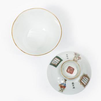Kopp med lock, porslin, Kina, Qing, med Daoguangs märke.