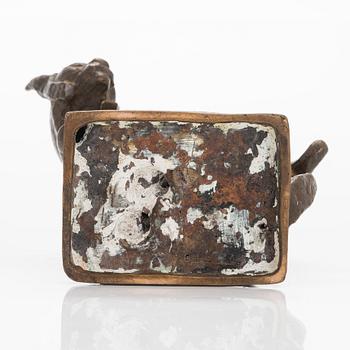 Jussi Mäntynen, 'Lynx sensing danger'.