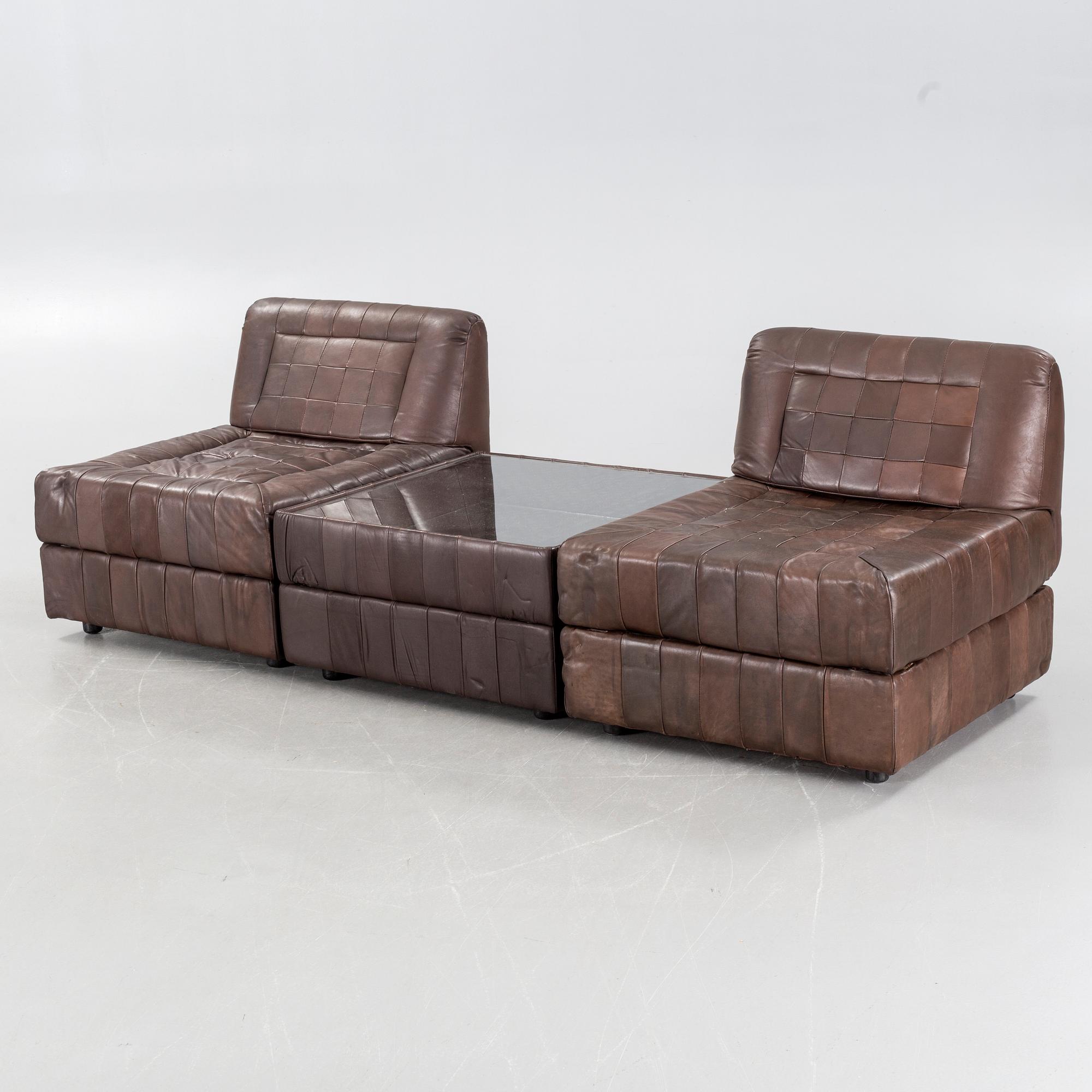 A pair of chairs/sofa and a table, designed by Percival Lafer for Lafer SA, 20st century.