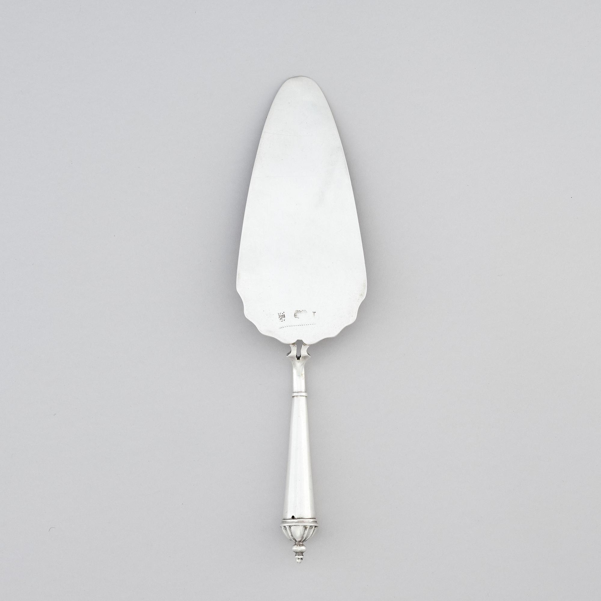 A Swedish Silver Cake Server, mark of Matthias Grahl, Gothenburg 1749.