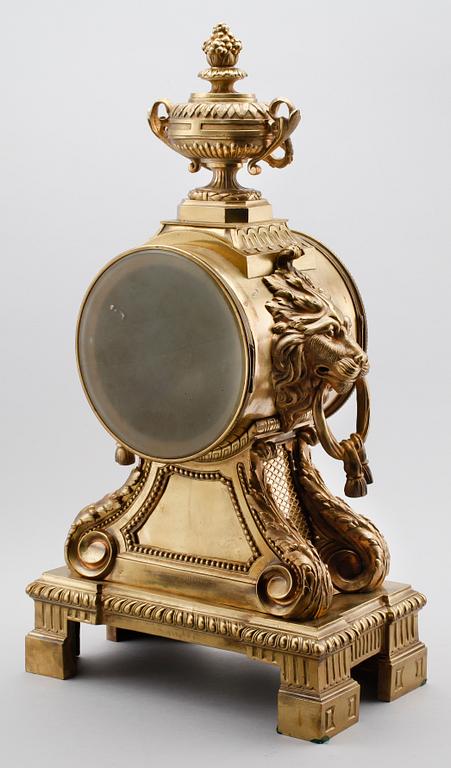 BORDSPENDYL, mässing, 1800-talets andra hälft.