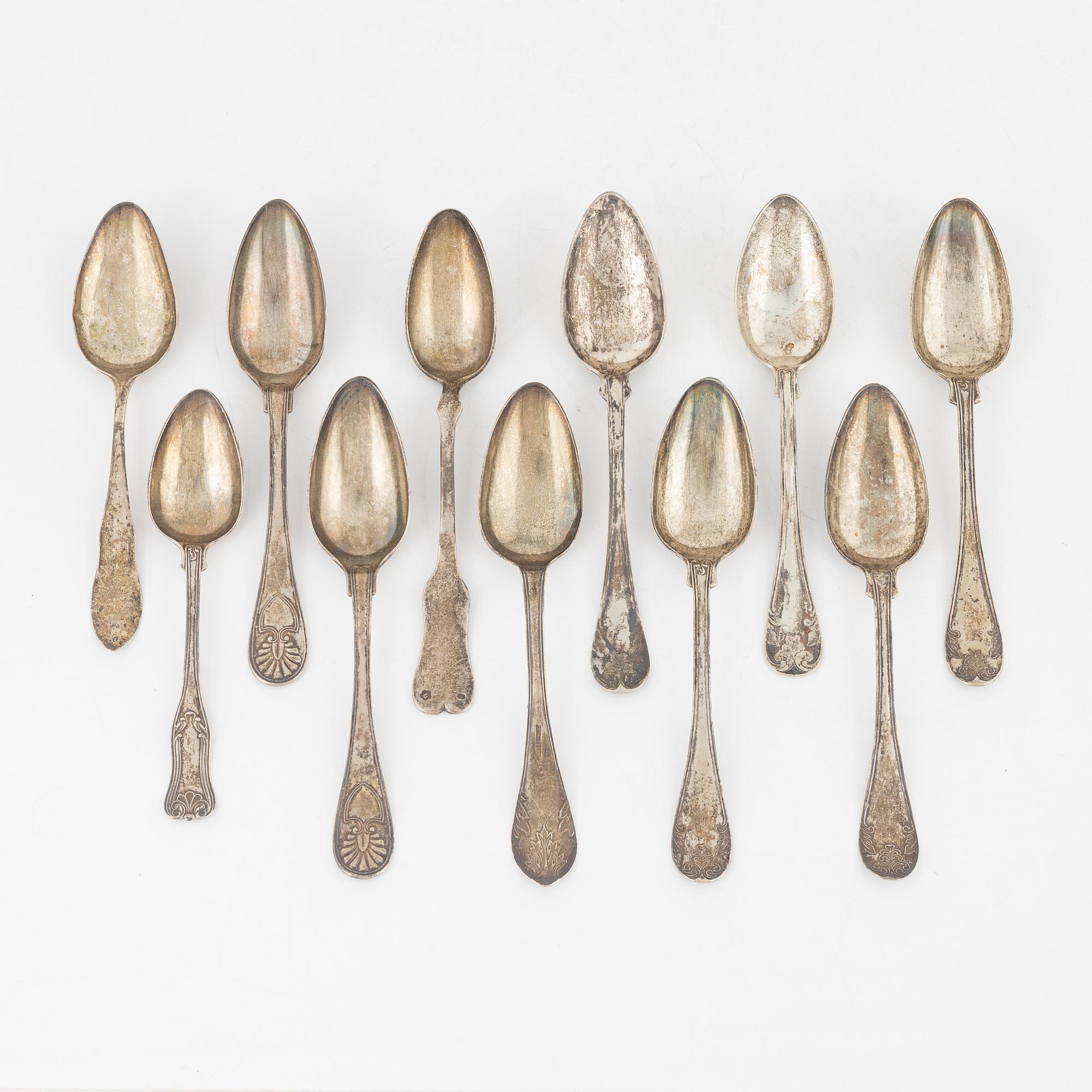 Swedish silver spoons, 11 pcs, including Högstedt, Carlberg, Holm, among others, 1818-1915.