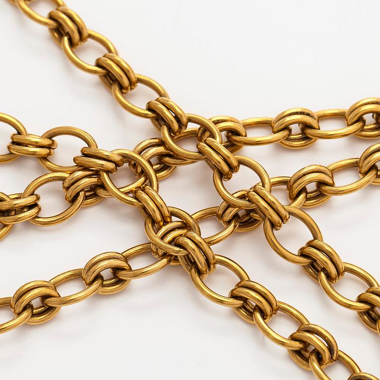 Chanel, a late 20th century brooch.