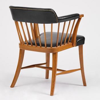 Josef Frank, karmstol, modell B 789A, ”Kaptensstol”, Firma Svenskt Tenn, 1960-tal.