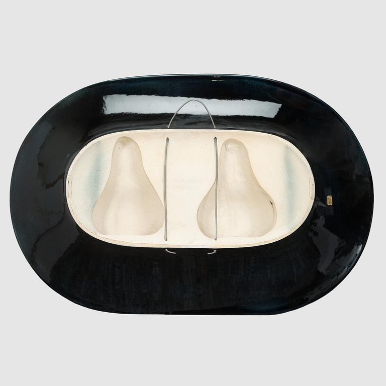 Birger Kaipiainen, a ceramic dish, signed Kaipiainen Arabia.